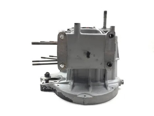 Engine left right - center, cases