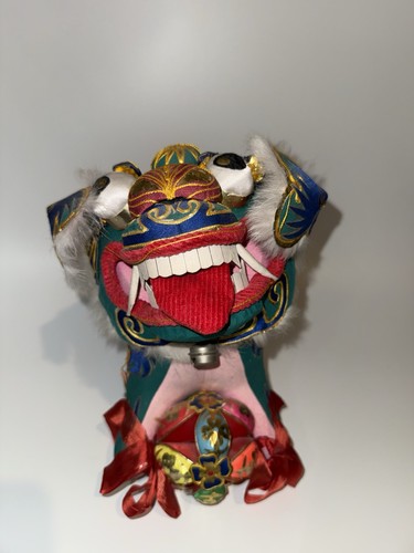 Colorful chinese lion dance - chinese,