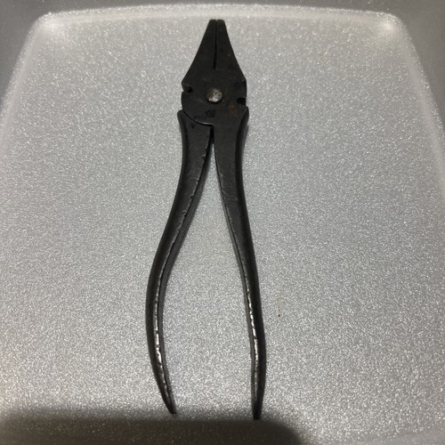 Vintage 5 8 small - v&b??, 4-5/8"