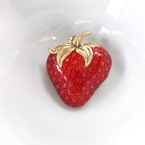 Vintage red strawberry - red,