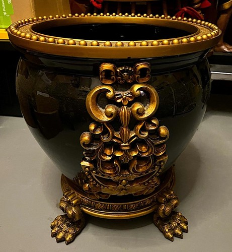 Beautiful black and gold - beautiful,