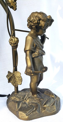 Detailed bronze sculpture - bronze,