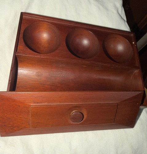 Vintage wooden men - vintage,