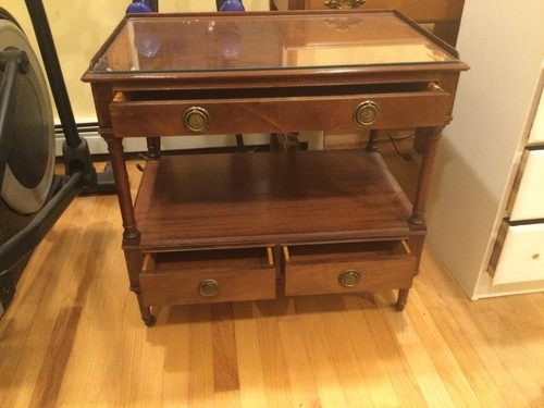 Henredon three drawer cherry