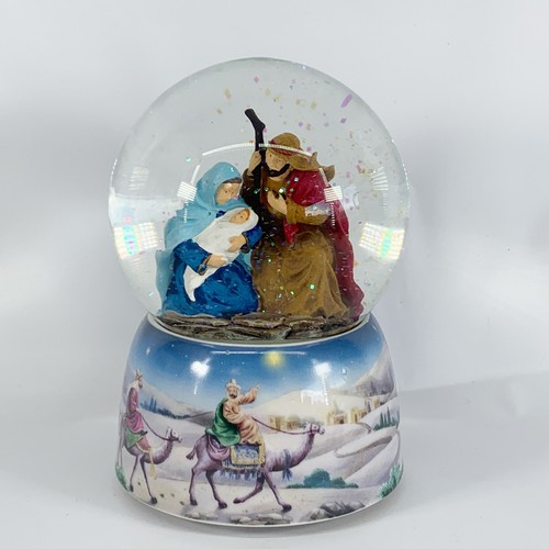Roman nativity snow globe - snow, mary