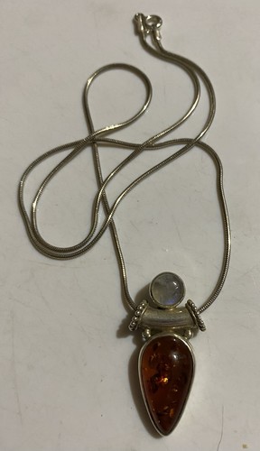 Vtg sajen pendant and - vtg, chain