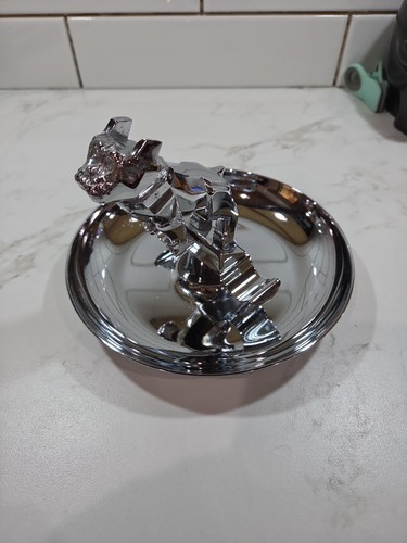 Mack truck bulldog - mack,