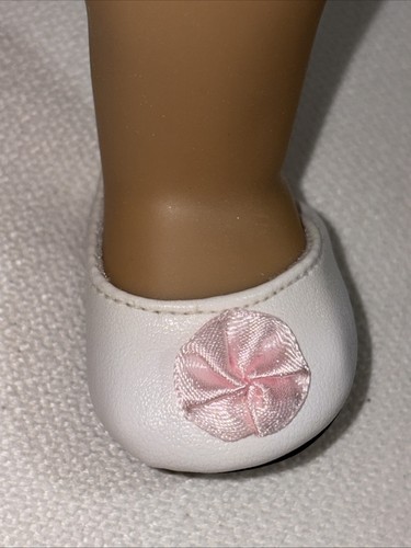 American girl left shoe - shoe, nellie