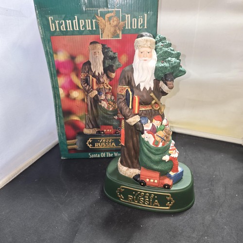 Grandeur noel santa the - of,