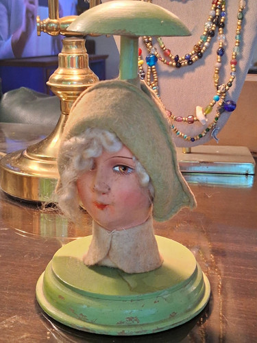 Early 1900s wood - early, doll