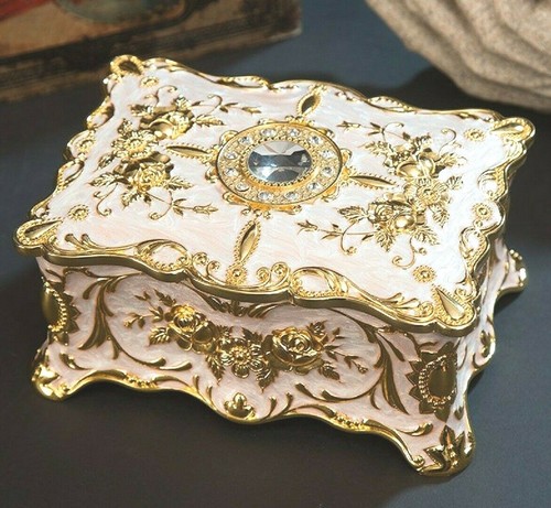 White gold tin - white, alloy