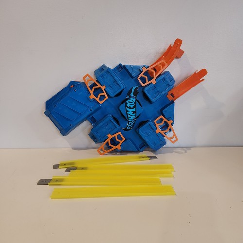 Mattel hot wheels criss cross - hot,