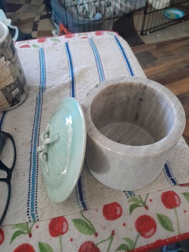 Marble cannister 4 - marble,
