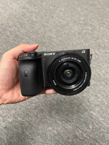 Sony a6600 2mp mirrorless - 24.2mp,
