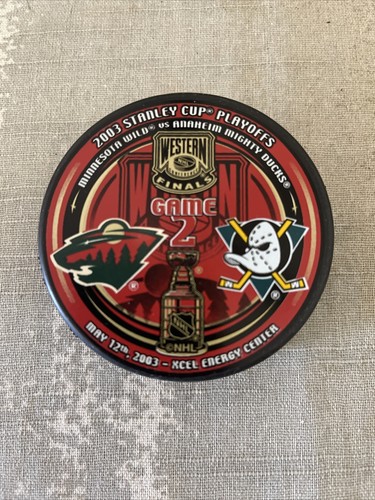 2003 stanley cup puck - stanley,