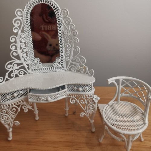 2pc scale dollhouse - 2pc,