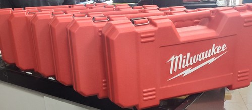 Milwaukee carrying hard - milwaukee,