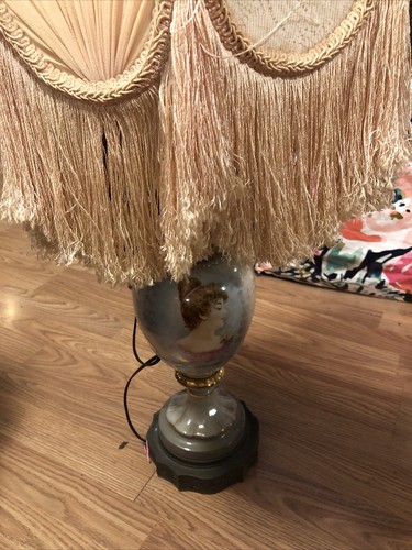 Antique portrait table - portrait, lamp