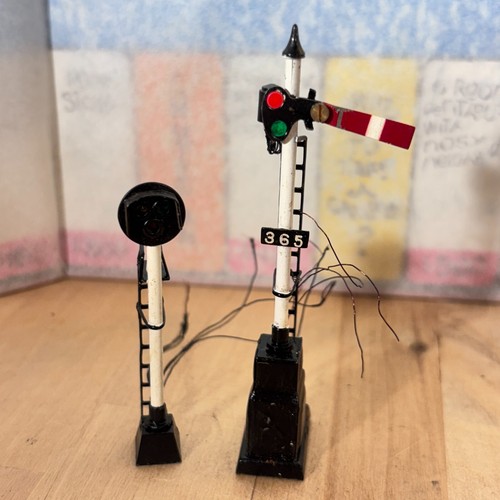 Vtg model train - 2,