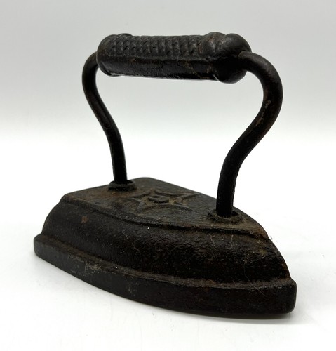 Vintage cast iron geneva ill - iron,