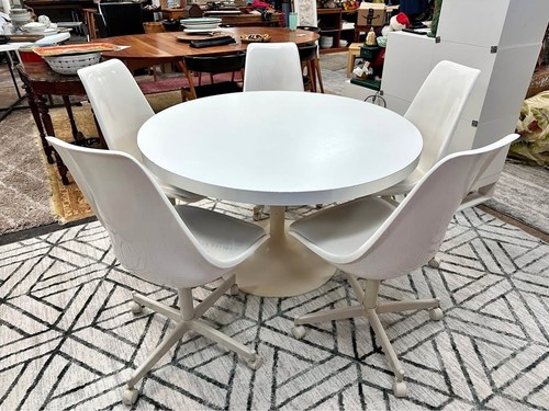 Vitage white saarinen style - vitage,