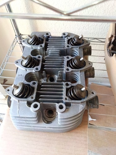Triumph trident 750 - 750, head