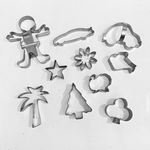 Vtg aluminum holiday cookie - aluminum,