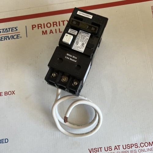 Siemens qf230a plug - siemens, plug-on