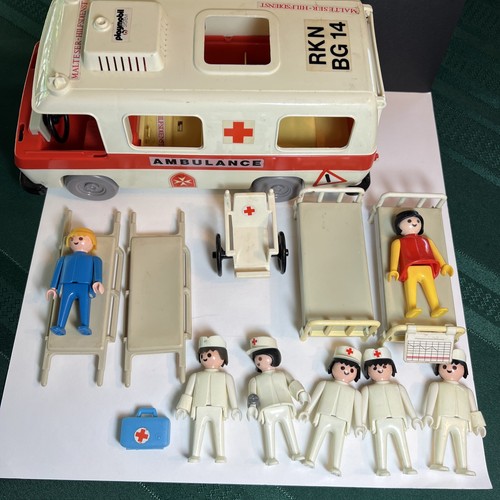 Vtg playmobil geobra ambulance - vtg,