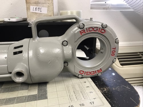 Ridgid 700 pipe threader - 700,