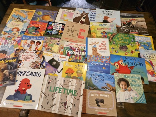 Lot children s - of, children's