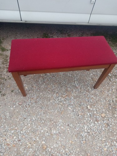 Red seat piano bench - piano,