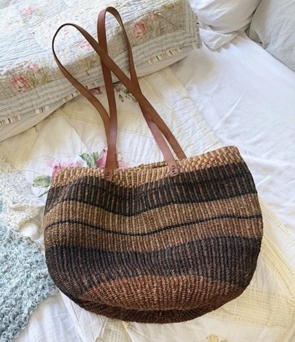 Vintage woven straw - straw, bag