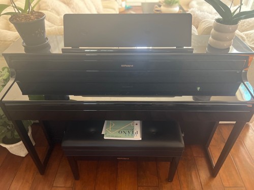 Roland digital piano hp704 - roland,