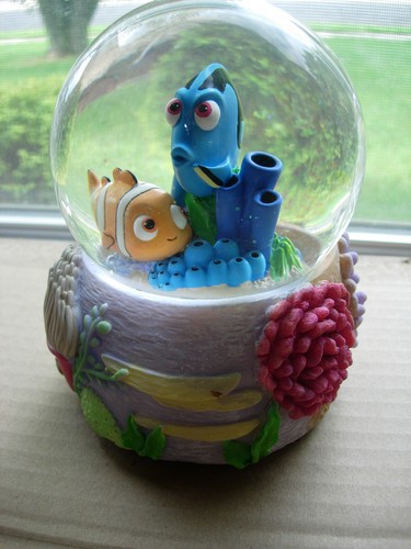 Disney precious moments - precious,