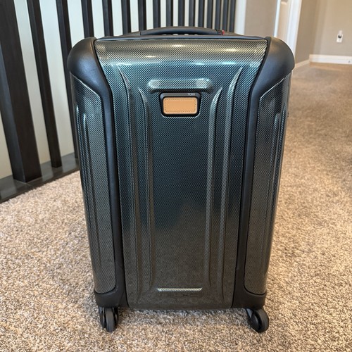 New tumi vapor international - tumi,