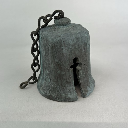 Vtg iron metal - vtg, bell