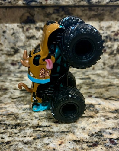 Spin master monster jam - spin, scooby