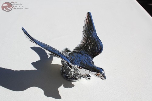 Flying eagle lighted - lighted, eyes