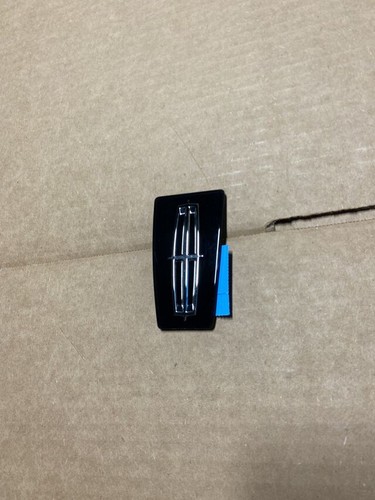 Genuine emblem 3w1z - emblem, 3w1z-8213-aa
