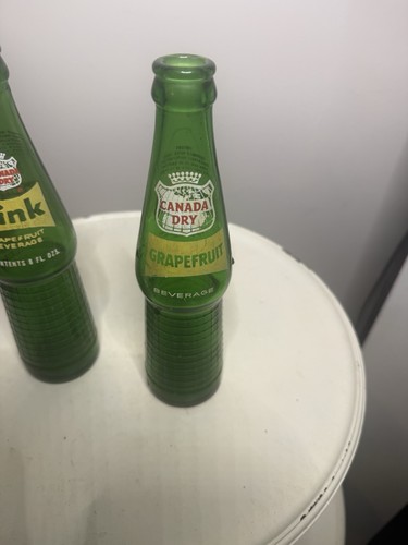 Lot vintage 1960s - 2, canada