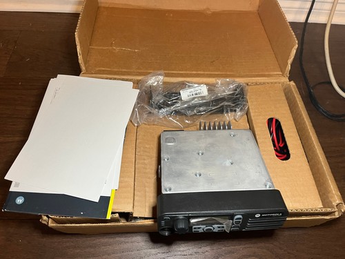Motorola xpr4550 uhf - motorola,