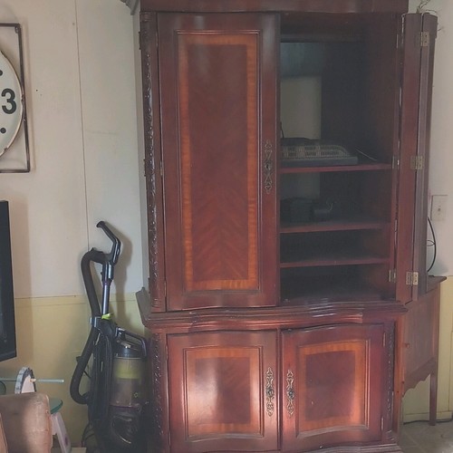 Entertainment center - ,