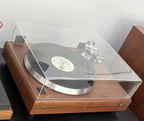 Acoustic research es1 - research, ar