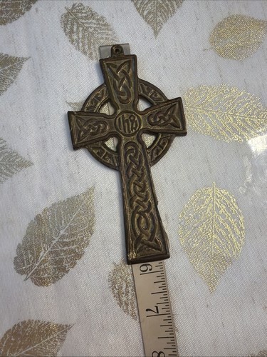 Wall hanging brass - hanging, cross