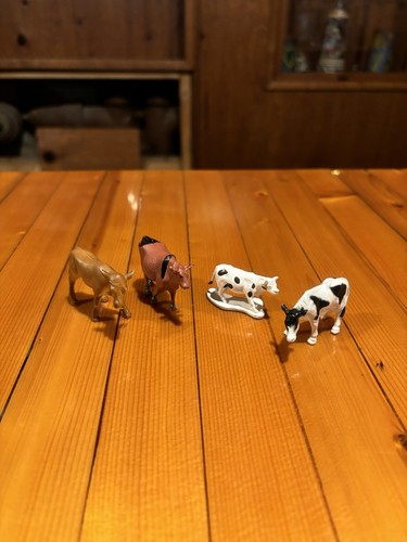 Vtg unbranded animal - unbranded, cow