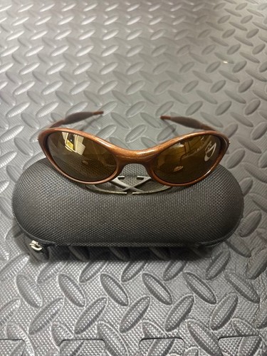 Oakley 1990s eye - oakley,