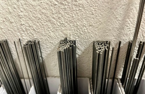 Piano wire music - wire, x