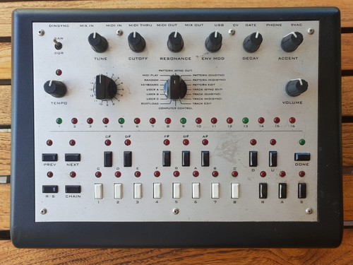 X0xb0x roland 303 reverse - x0xb0x,