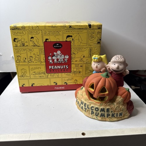 Hallmark peanuts gallery - peanuts,